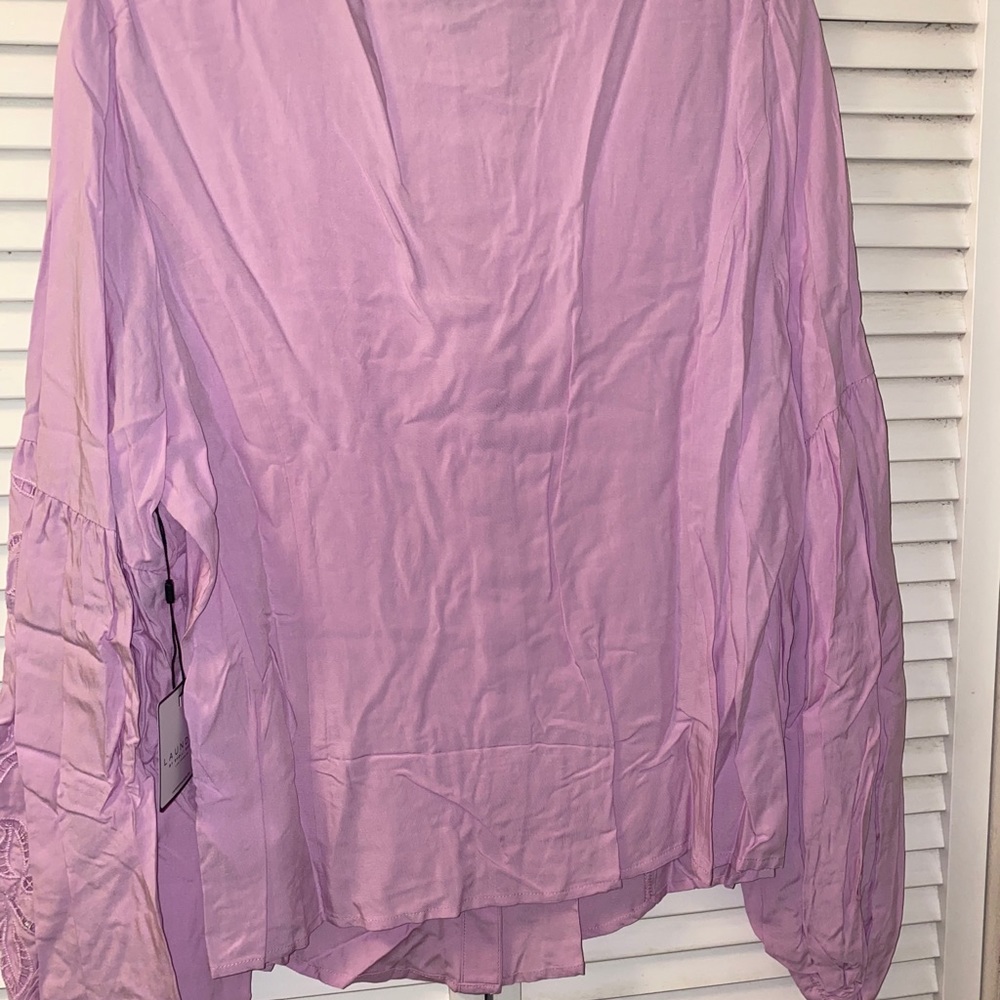 👑Laundry by shelli segal blouse.🔥🔥🔥🔥🔥 - Picture 4 of 4